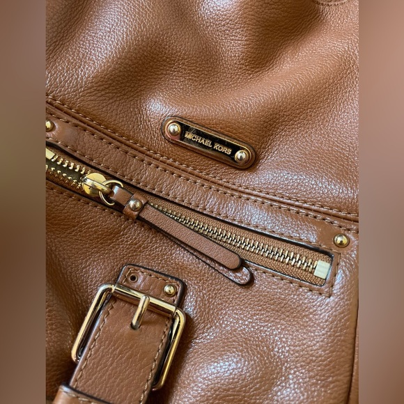 Authentic Michael Kors MK Camel Brown Bag - Picture 5 of 11